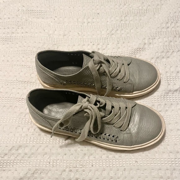 Grey Italian sneakers - Picture 2 of 4